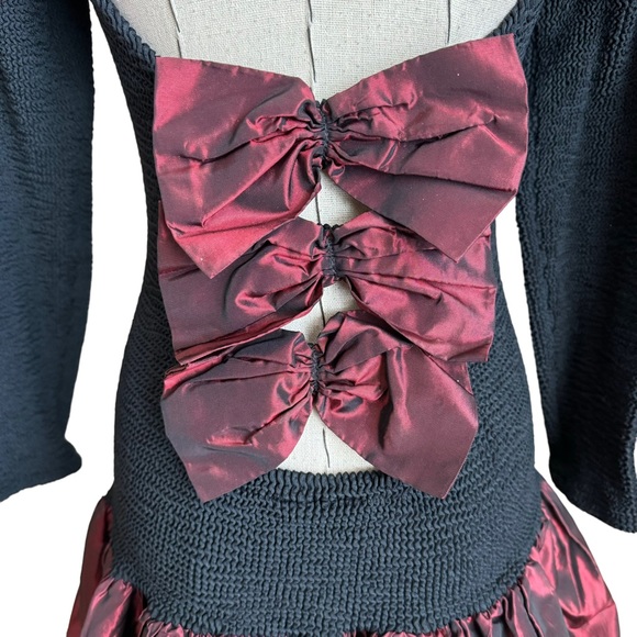 Vintage 80s Hunza Black Irridescent Red Taffeta Dress Bows New Wave Party - Picture 5 of 11